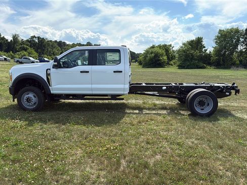New 2026 Ford F450 XL w/ Snow Plow Prep Package AWD/4WD image 3