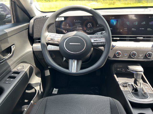 New 2027 Hyundai Kona SE AWD/4WD image 16