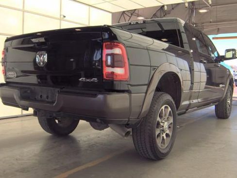 Used 2022 RAM 2500 Limited AWD/4WD image 3