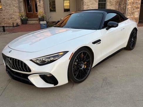 Used 2022 Mercedes-Benz SL 55 AMG 4MATIC image 1