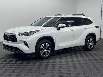 Used 2022 Toyota Highlander XLE