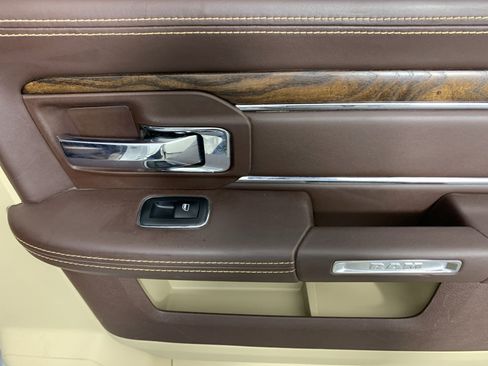 Used 2017 RAM 1500 Laramie Longhorn image 35