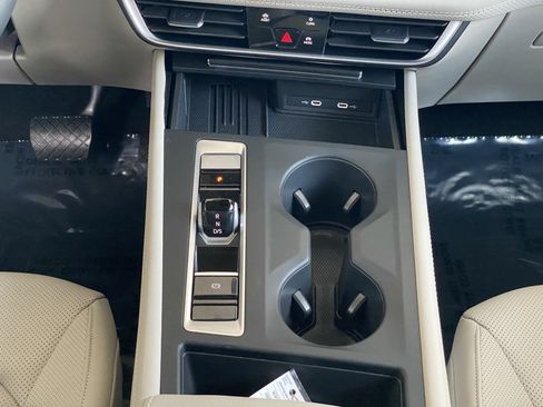 Certified 2026 Volkswagen Atlas SE AWD/4WD image 8