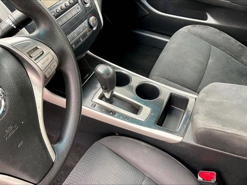 Used 2014 Nissan Altima 2.5 S FWD image 13
