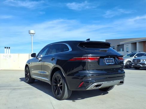 Used 2021 Jaguar F-PACE R-Dynamic S image 4