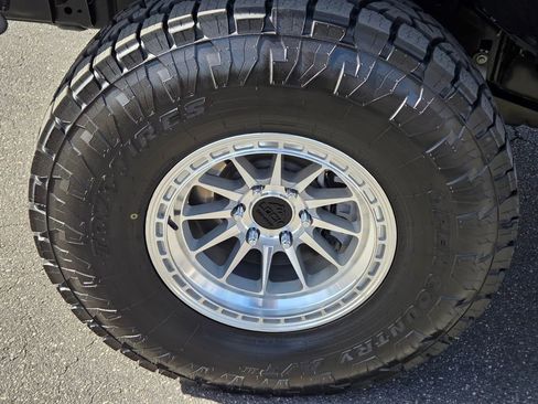 Used 2023 Ford F150 Raptor AWD/4WD image 13