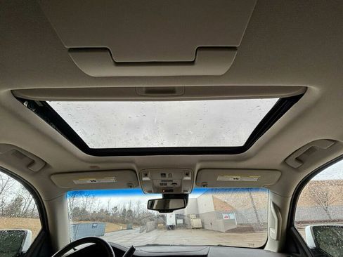 Used 2016 Cadillac Escalade Luxury image 26