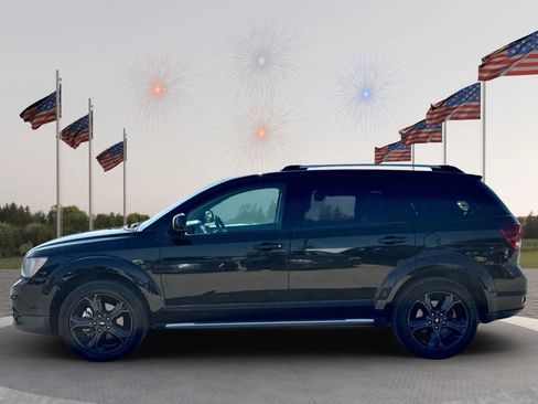 Used 2019 Dodge Journey Crossroad w/ Navigation Group image 8