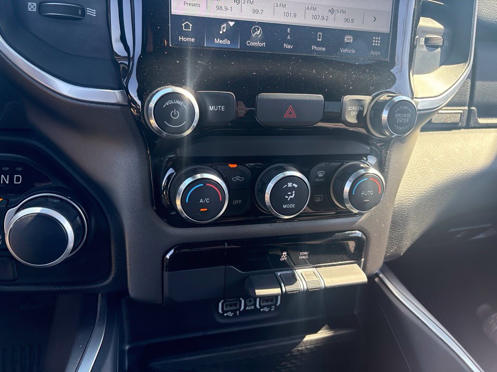 Used 2022 RAM 1500 Big Horn AWD/4WD image 49