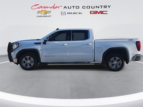 Used 2022 GMC Sierra 1500 SLE w/ X31 Off-Road Package image 8