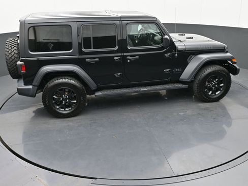 Used 2020 Jeep Wrangler Unlimited Willys image 32