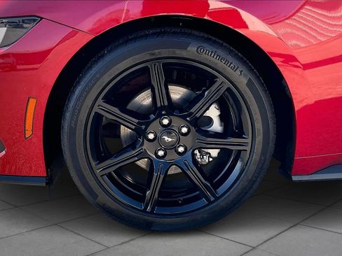 Used 2024 Ford Mustang Coupe image 11