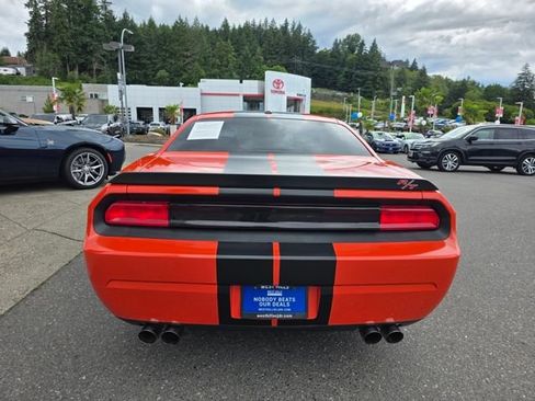 Used 2009 Dodge Challenger R/T RWD image 5