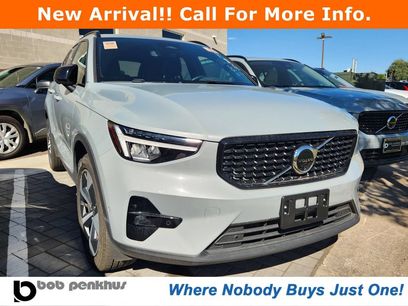Used 2025 Volvo XC40 B5 Plus
