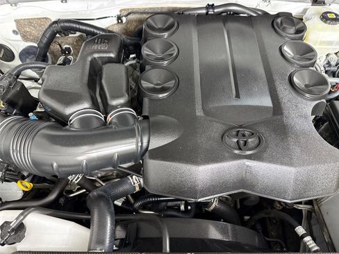 Certified 2022 Toyota 4Runner SR5 Premium AWD/4WD image 45