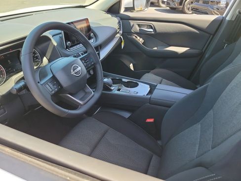 New 2026 Nissan Rogue SV FWD image 3