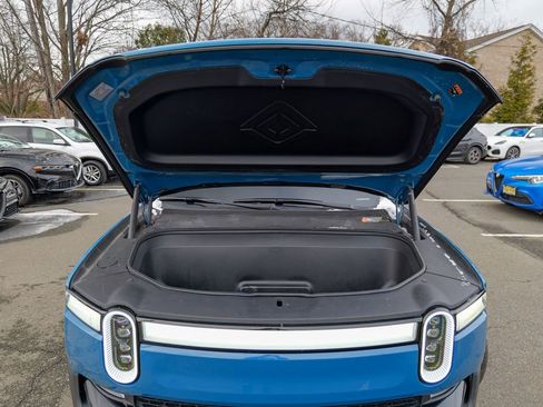 Used 2024 Rivian R1S Adventure image 53