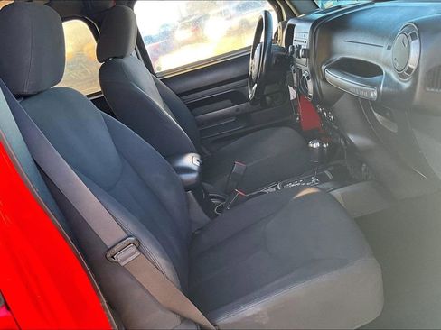 Used 2016 Jeep Wrangler Unlimited Sport AWD/4WD image 7