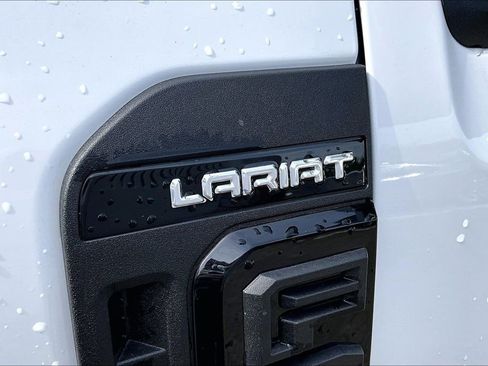New 2026 Ford F250 Lariat w/ Black Appearance Package AWD/4WD image 10