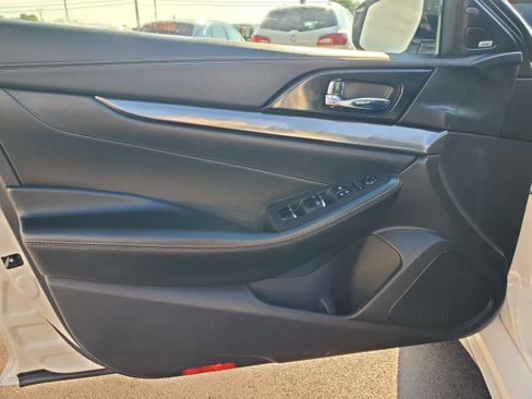 Used 2019 Nissan Maxima 3.5 SL w/ Floor Mat Group FWD image 10
