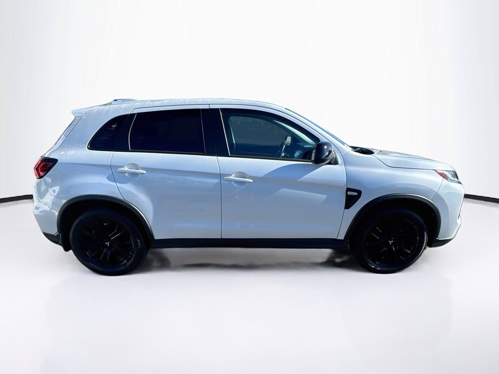 Used 2025 Mitsubishi Outlander Sport AWD image 6