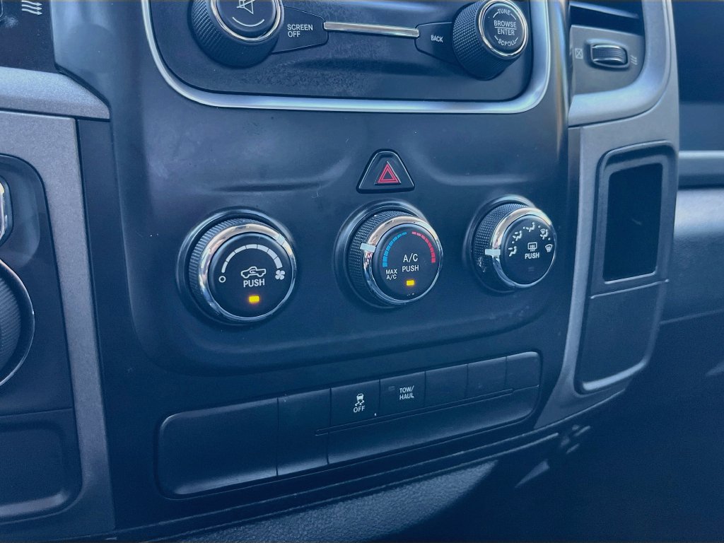 Used 2017 RAM 1500 Express RWD image 15