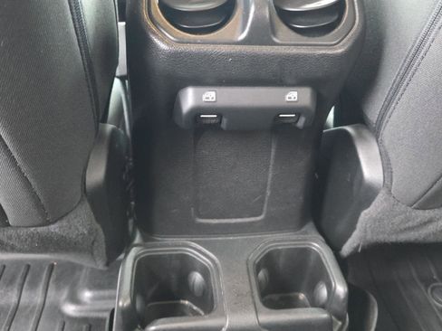 Used 2022 Jeep Wrangler Unlimited Sport AWD/4WD image 22