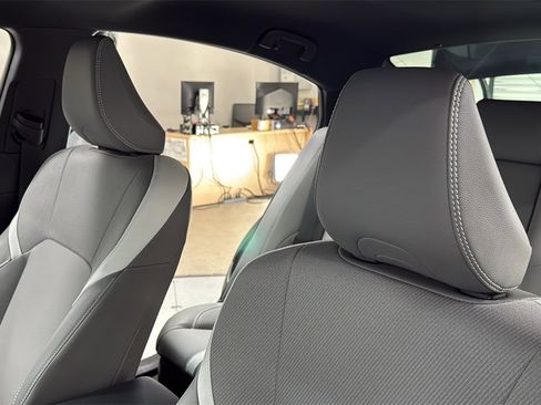 Certified 2025 Toyota Camry SE image 13