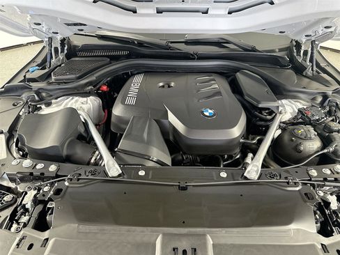 Certified 2026 BMW 530i xDrive w/ M Sport Package AWD/4WD image 22