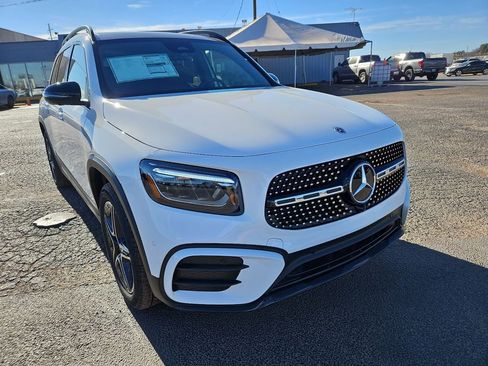 New 2026 Mercedes-Benz GLB 250 image 11