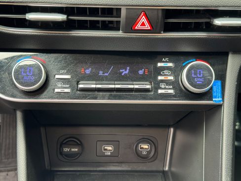 Used 2022 Hyundai Sonata SEL w/ Preferred Accessory Package FWD image 25