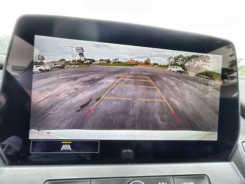 Used 2025 Chevrolet Blazer LT FWD image 15