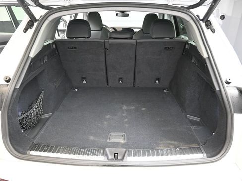 Used 2025 Audi Q5 Premium Plus w/ Premium Plus AWD/4WD image 17