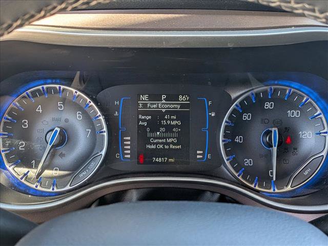 Used 2023 Chrysler Voyager LX FWD image 10