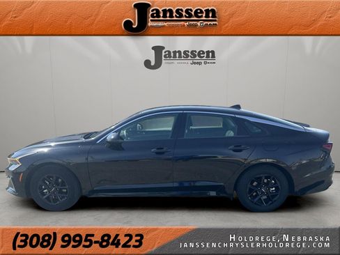 Used 2025 Kia K5 LXS image 1