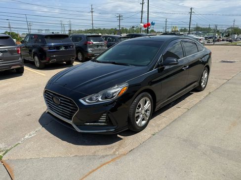 Used 2018 Hyundai Sonata Limited w/ Cargo Package FWD image 6