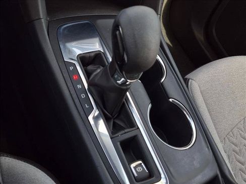 Used 2024 Chevrolet Equinox LS FWD image 11