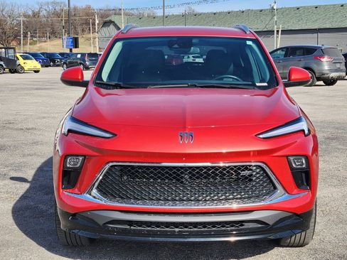 Used 2024 Buick Encore GX Sport Touring w/ Comfort Package image 2