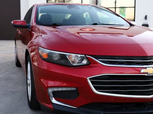 Used 2016 Chevrolet Malibu Hybrid w/ Leather Package image 28