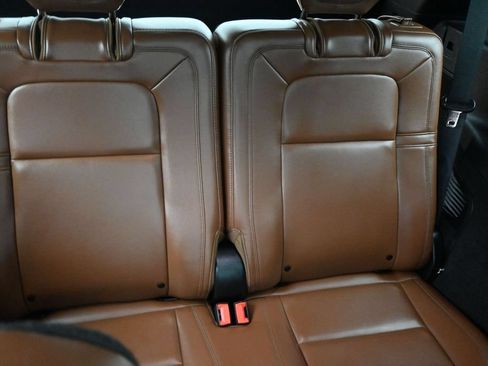Used 2024 Lincoln Aviator Reserve w/ Equipment Group 201A AWD/4WD image 18