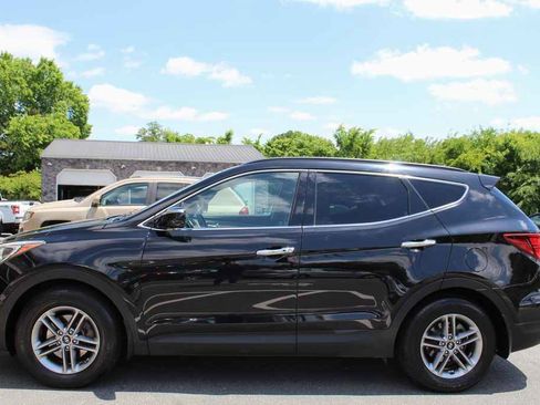 Used 2018 Hyundai Santa Fe Sport w/ 2.4L Tech Package 04 AWD/4WD image 10
