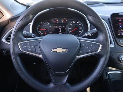 Used 2024 Chevrolet Malibu LT image 11