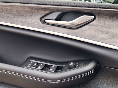 New 2026 Jeep Grand Cherokee Altitude image 18