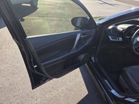 Used 2012 MAZDA MAZDA3 s Grand Touring image 10