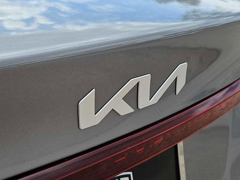 Used 2024 Kia Forte LXS w/ LXS Technology Package image 11