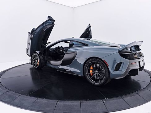 Used 2016 McLaren 675LT Coupe RWD image 30