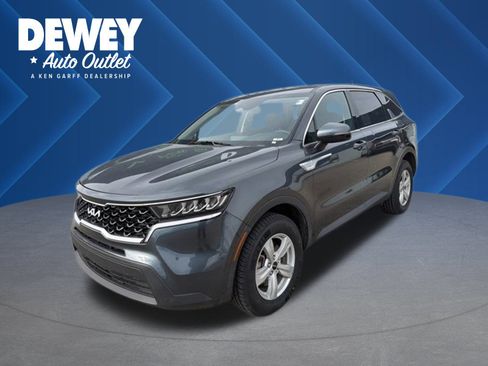 Used 2022 Kia Sorento LX image 1