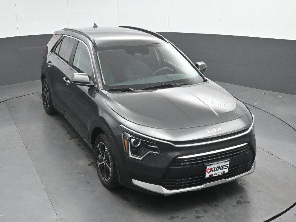 Used 2025 Kia Niro LX FWD image 33