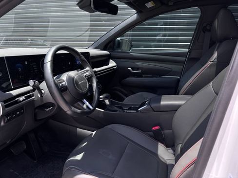 Used 2025 Hyundai Santa Cruz Limited AWD/4WD image 4