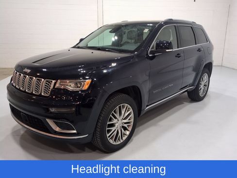 Used 2018 Jeep Grand Cherokee Summit AWD/4WD image 8